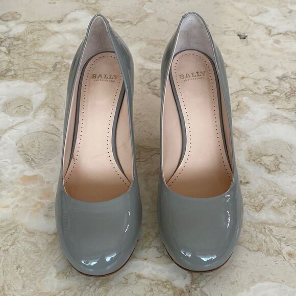 Bally Grey Patent Leather Classic Pumps Made in Italy - Picture 2 of 15